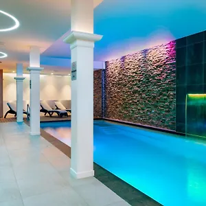 4* Hotel Corendon New-west, A Tribute Portfolio